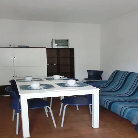 Appartamento Functional Flat In A Fantastic With Pool